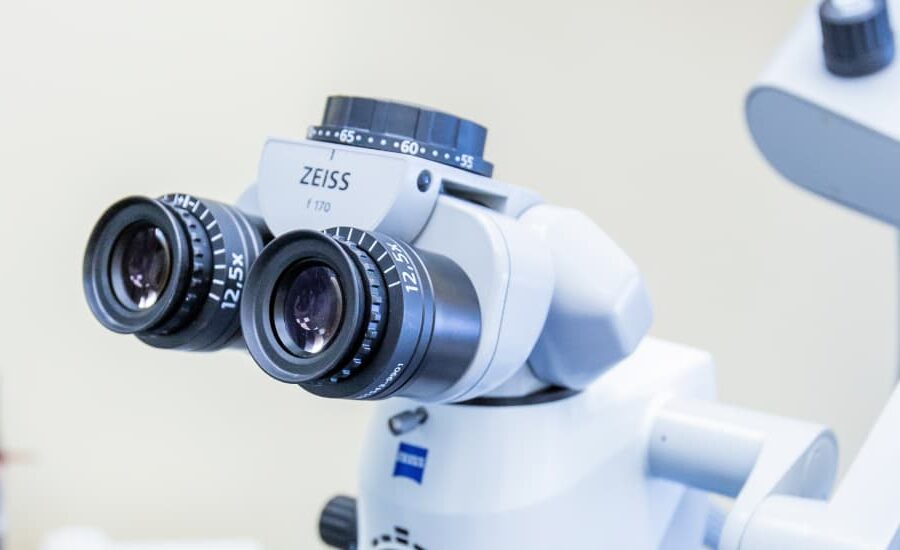 Хирургия под оптикой Zeiss: